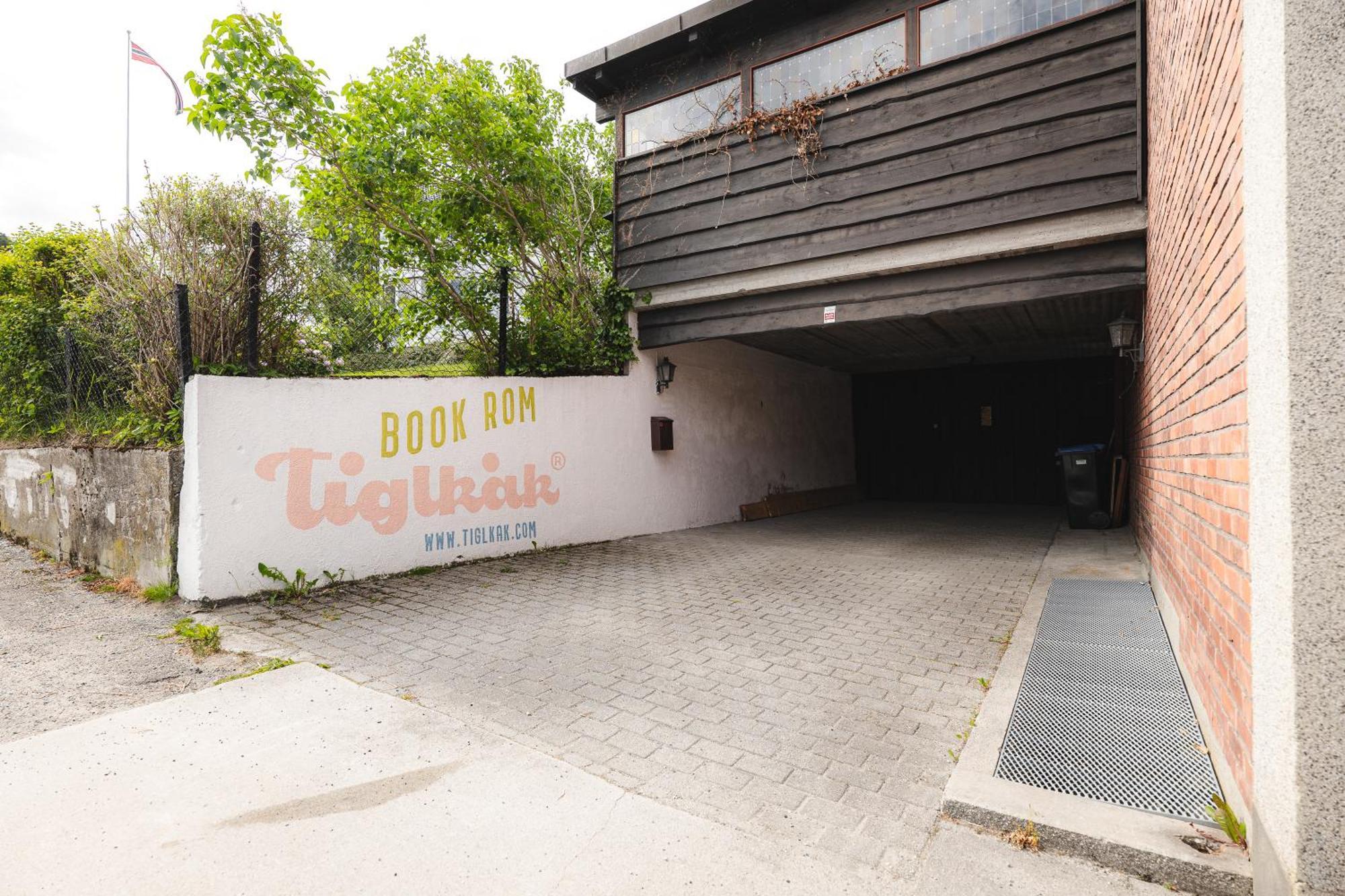 Tiglkak Hostel Andalsnes Exterior photo